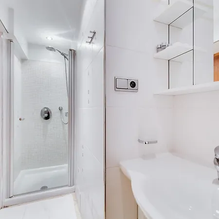 Amavi Bretfeld Palace Apartments * Prague
