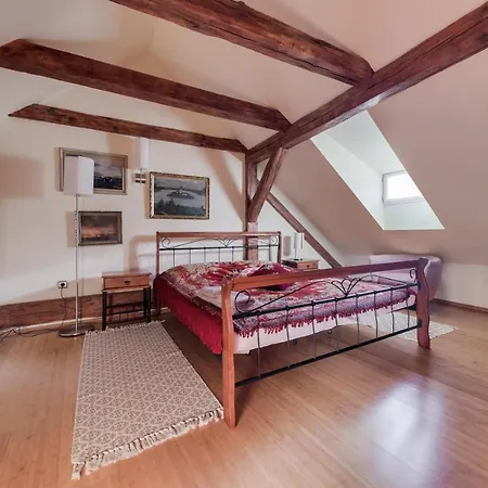 Apartment Amavi Bretfeld Palace Apartments *