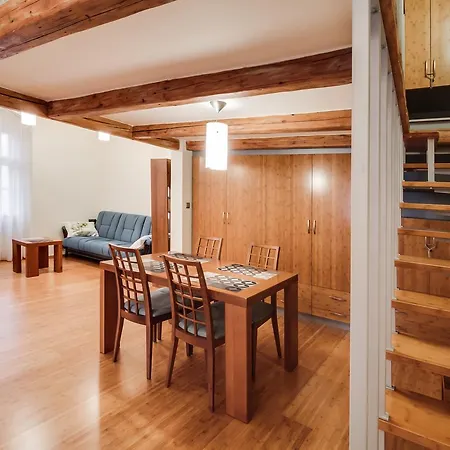 Apartament Amavi Bretfeld Palace Apartments