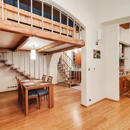 Amavi Bretfeld Palace Apartments Apartament